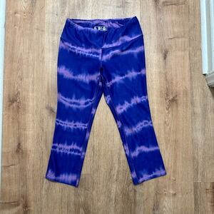 NEW BALANCE | Purple Abstract Tie Dye Capri Athletic Workout Leggings,  Size M